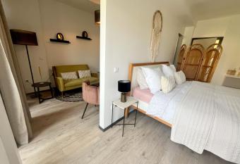 The West Wing Bloemendaal has Balcony rooms