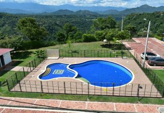 CONDOMINIO LA ISABELLA ANAPOIMA has Balcony rooms