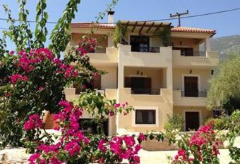 Alexandraki Rooms has Balcony rooms