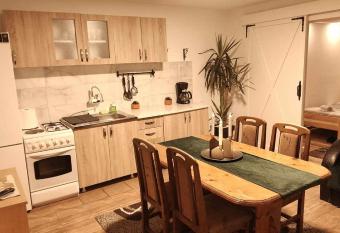 Tema  ki konaci has Balcony rooms