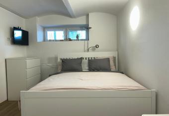 Stromo  adn   17 has Balcony rooms