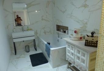 Le volcan allows 18 year olds to book a room