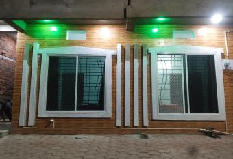 Hotal NAGSHREE 2 has Smoking/Balcony rooms