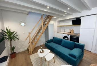 Le Cordelier-Proche march   central et vieux port-wifi haut d  bit- allows 18 year olds to book a room