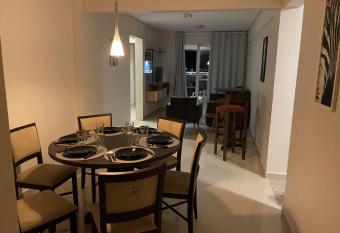 Ap central, 3quartos, completo e com linda vista. has Balcony rooms