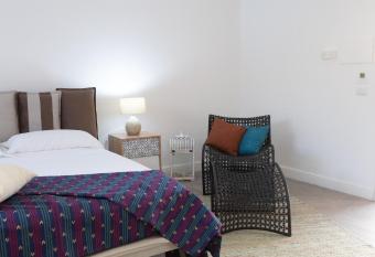 Le Saline Beach Resort has rooms with a private hot tub