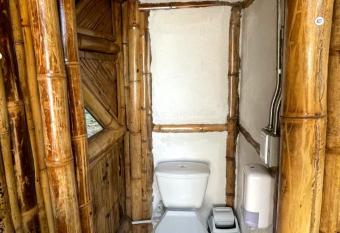 Hoster  a El Sendero - Cocorn   has rooms with a private hot tub