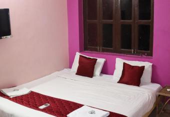 Auro Beach Stays has Smoking rooms