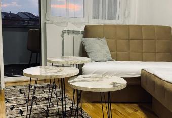 JB2 apartment has Balcony rooms