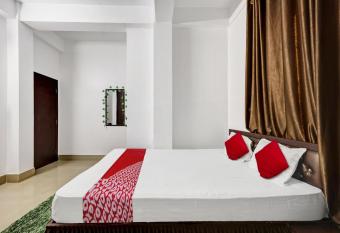 OYO Odalbakra Near ACA Stadium allows 18 year olds to book a room