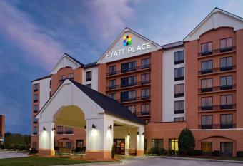 Hyatt Place Atlanta Cobb Galleria allows 18 year olds to book a room