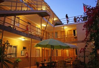 Hotel CostaF  sil allows 18 year olds to book a room