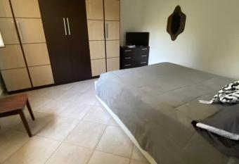 A casa con Giulia allows 18 year olds to book a room