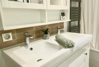 Le Loft has Balcony rooms