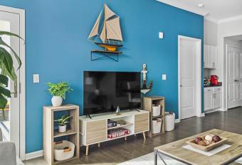 Langtree Apartments at Lake Norman has Balcony rooms