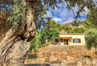 Es porxo Dei   has Balcony rooms