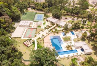 apemontemar has rooms with a private hot tub