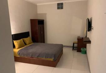 Lovin Home has rooms with a private hot tub