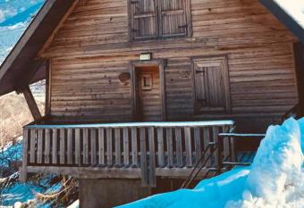 Chalet St Lary Pla d Adet has Balcony rooms