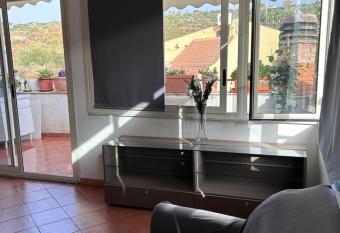 Casa Maretna allows 18 year olds to book a room