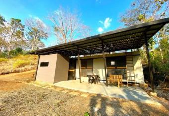 La Barca Lodge - Container Homer #6 has Balcony rooms