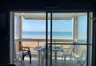 Appartement avec vue mer has Balcony rooms