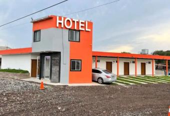 Hotel Real Brise  as allows 18 year olds to book a room