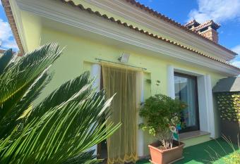 Oleander Maison allows 18 year olds to book a room