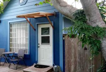 Funky Little Shack has Balcony rooms