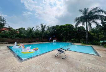 The Hidden Resort has Balcony rooms