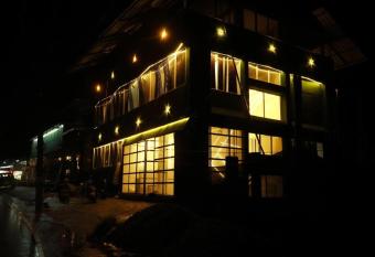 AROMA INN has Balcony rooms