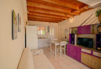 Evgenias House Ancient Olympia - Happy Rentals has Balcony rooms