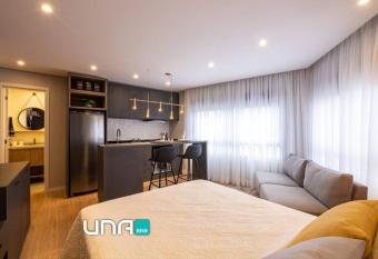 Loft 413 Inn vista Parque Una allows 18 year olds to book a room