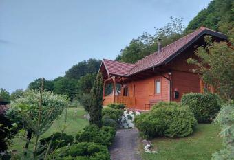 Po  itni  ka hi  a MIRAJ has Balcony rooms