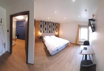 Les Chambres de la Fromagerie d Ambly has Balcony rooms