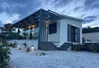 Luxury Countryhouse with Jacuzzi has rooms with a private hot tub