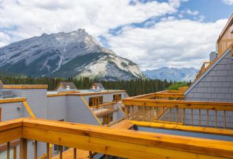 Hotel Canoe and Suites has Balcony rooms