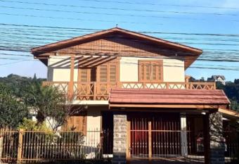 Casinha de Gramado has Balcony rooms