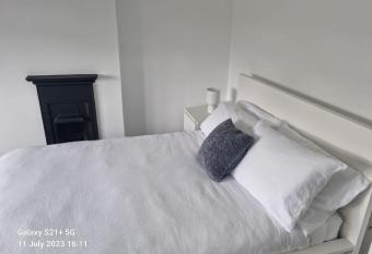 Serenity Haven 4-Bed with HotTub Games Gym & More has Balcony rooms