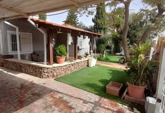 arad rooms & apartments                            has Balcony rooms