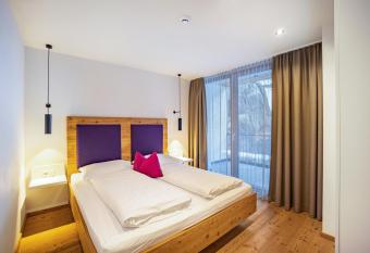 Stoana Apt 1-3 has Balcony rooms