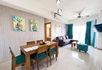 Boca Del Mar, torre l, Apto. 712 has Balcony rooms