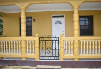 Villa Cherry has Balcony rooms