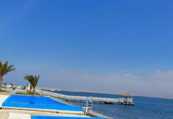 Condominio Nautico Paracas has rooms with a private hot tub