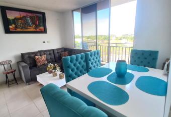 APARTAMENTO ENTERO - VENTILADOR ( SIN AIRE ACONDICIONADO ) has Balcony rooms