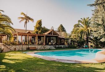 Hotel Fundo Las Tortolas has Balcony rooms