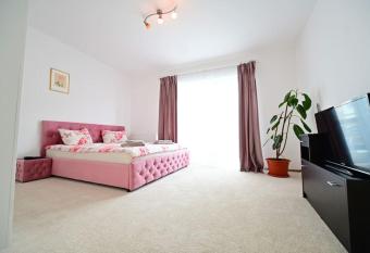 Shine in Sibiu has Balcony rooms