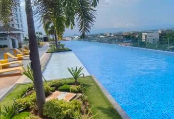 The Mactan Newtown has Balcony rooms