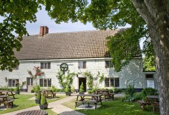 The Orange Tree Thornham allows 18 year olds to book a room