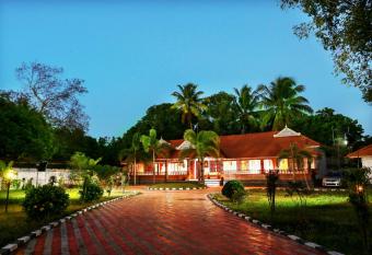 Baywatch Beach Resort has Balcony rooms